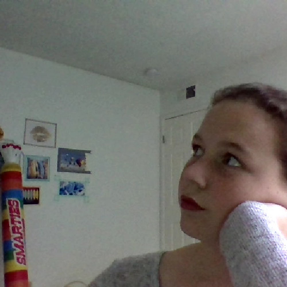 Meet your Posher, Daphne